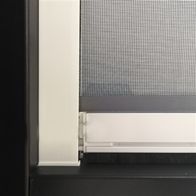 PVC intrekbaar vliegenhor rolgordijn