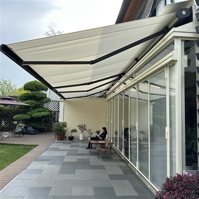 Intrekbare luifel voor terrasluifel